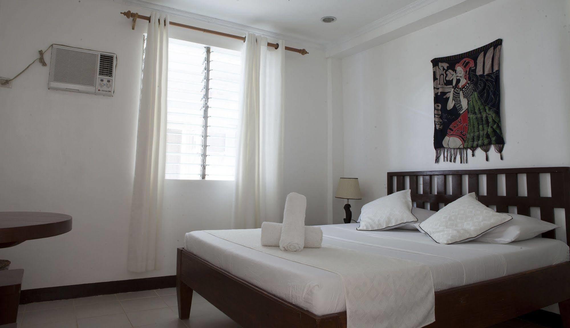Isla Gecko Resort Balabag  Buitenkant foto
